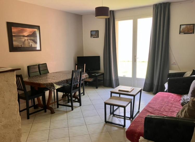 Gite Cosy Proche Fontainebleau Et Foret Noisy-sur-Ecole Bagian luar foto